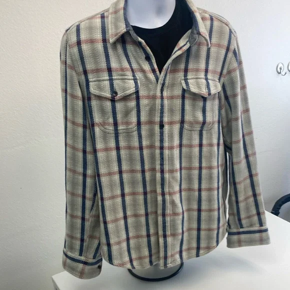 Plaid Button-Up Outerknown blanket Shirt - Picture 2 of 6